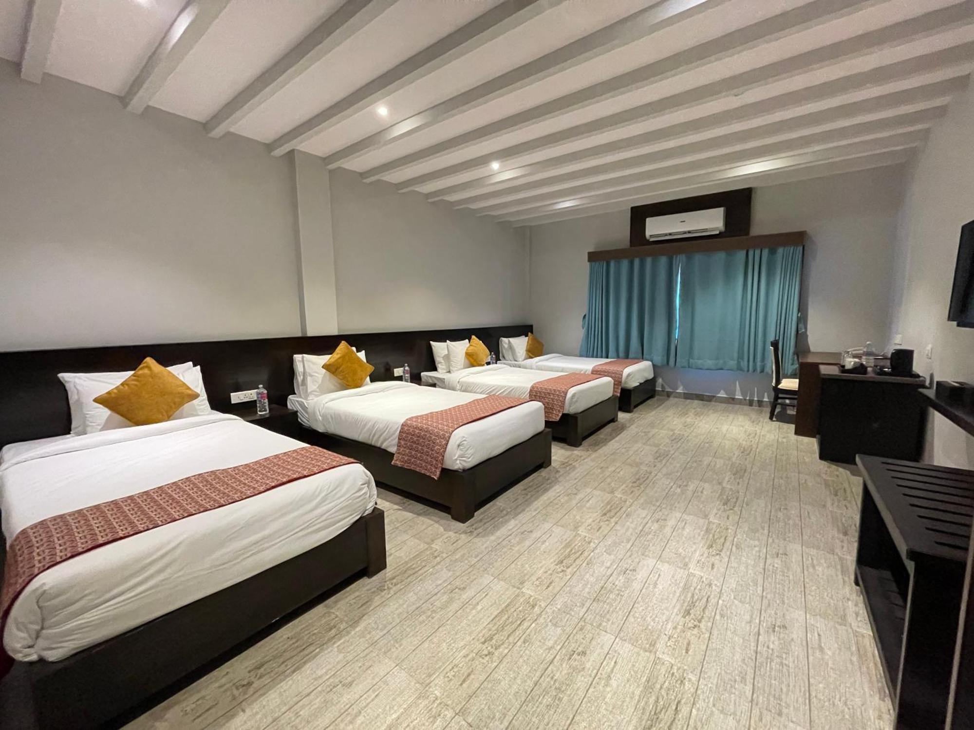 Regenta Resort & Spa By Riverside, Chitwan Zewnętrze zdjęcie