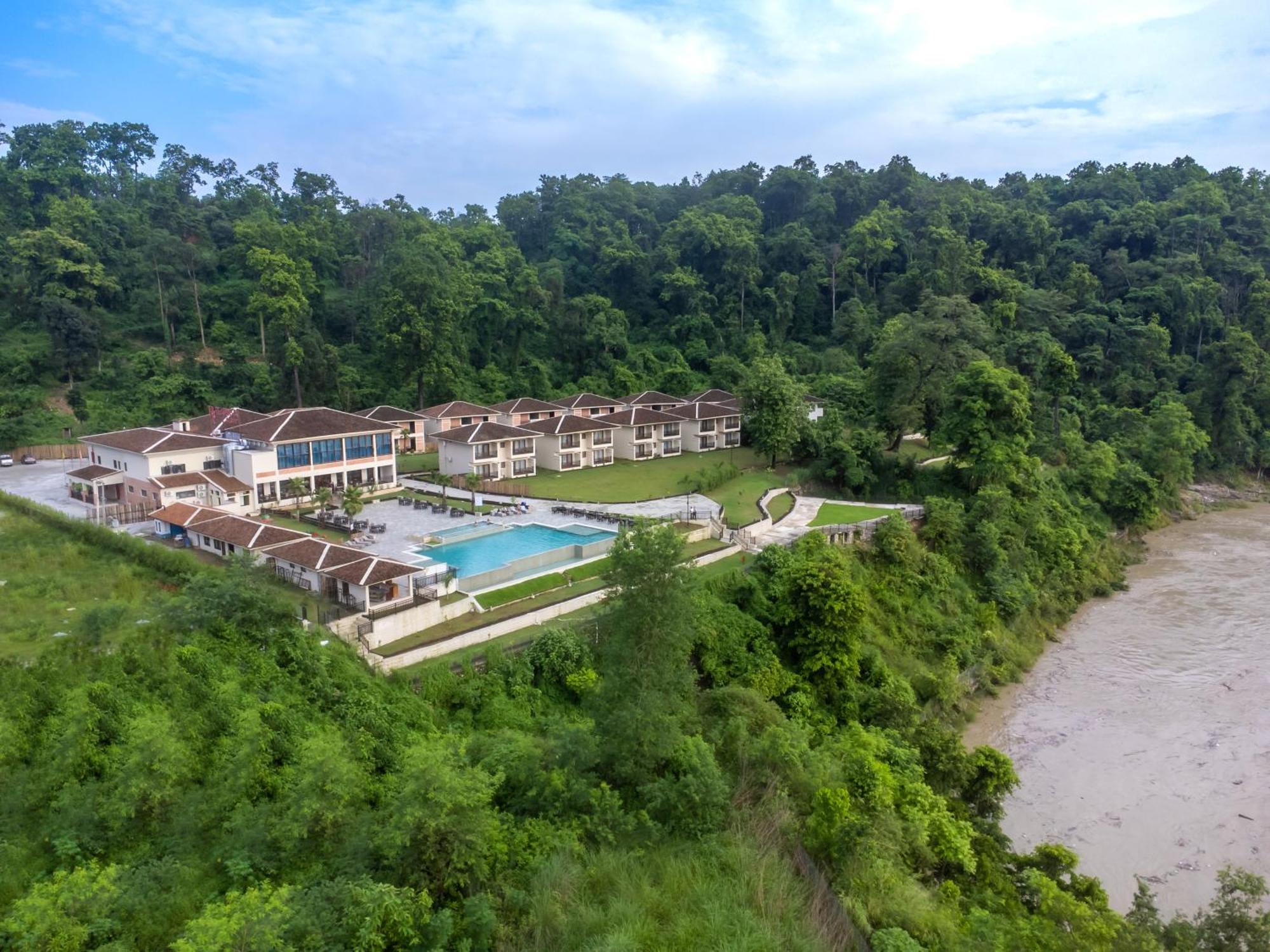Regenta Resort & Spa By Riverside, Chitwan Zewnętrze zdjęcie