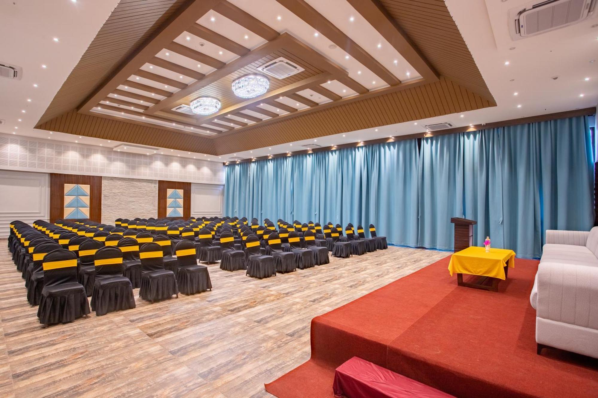 Regenta Resort & Spa By Riverside, Chitwan Zewnętrze zdjęcie