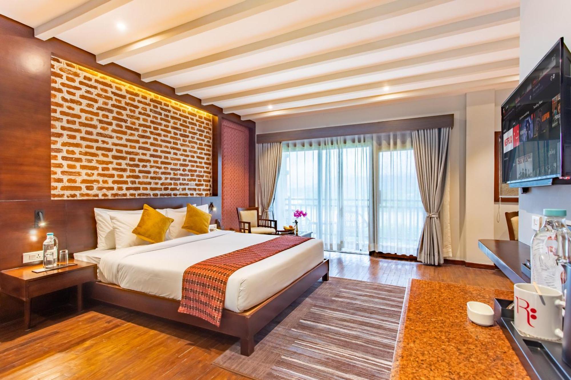 Regenta Resort & Spa By Riverside, Chitwan Zewnętrze zdjęcie