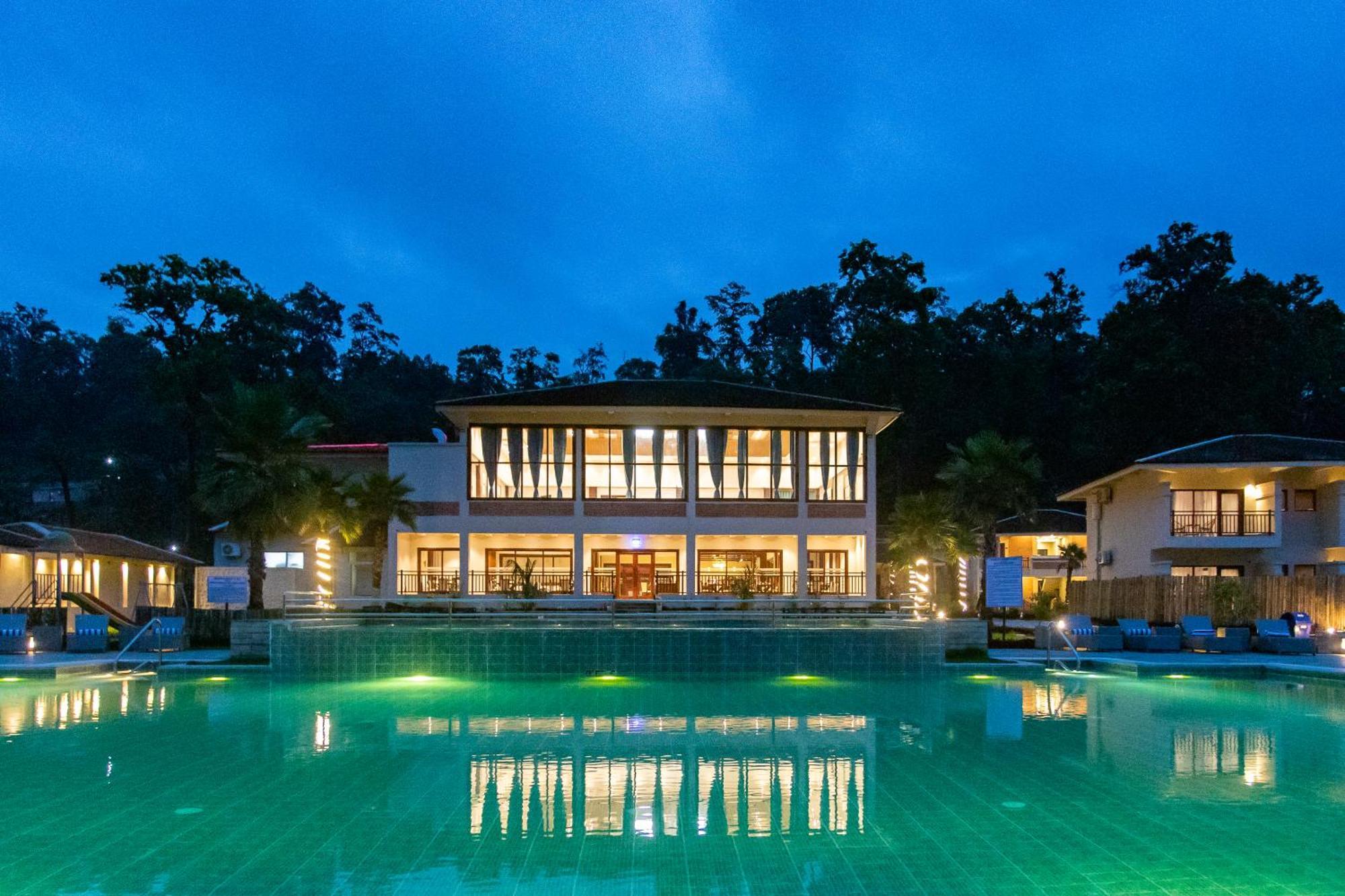 Regenta Resort & Spa By Riverside, Chitwan Zewnętrze zdjęcie