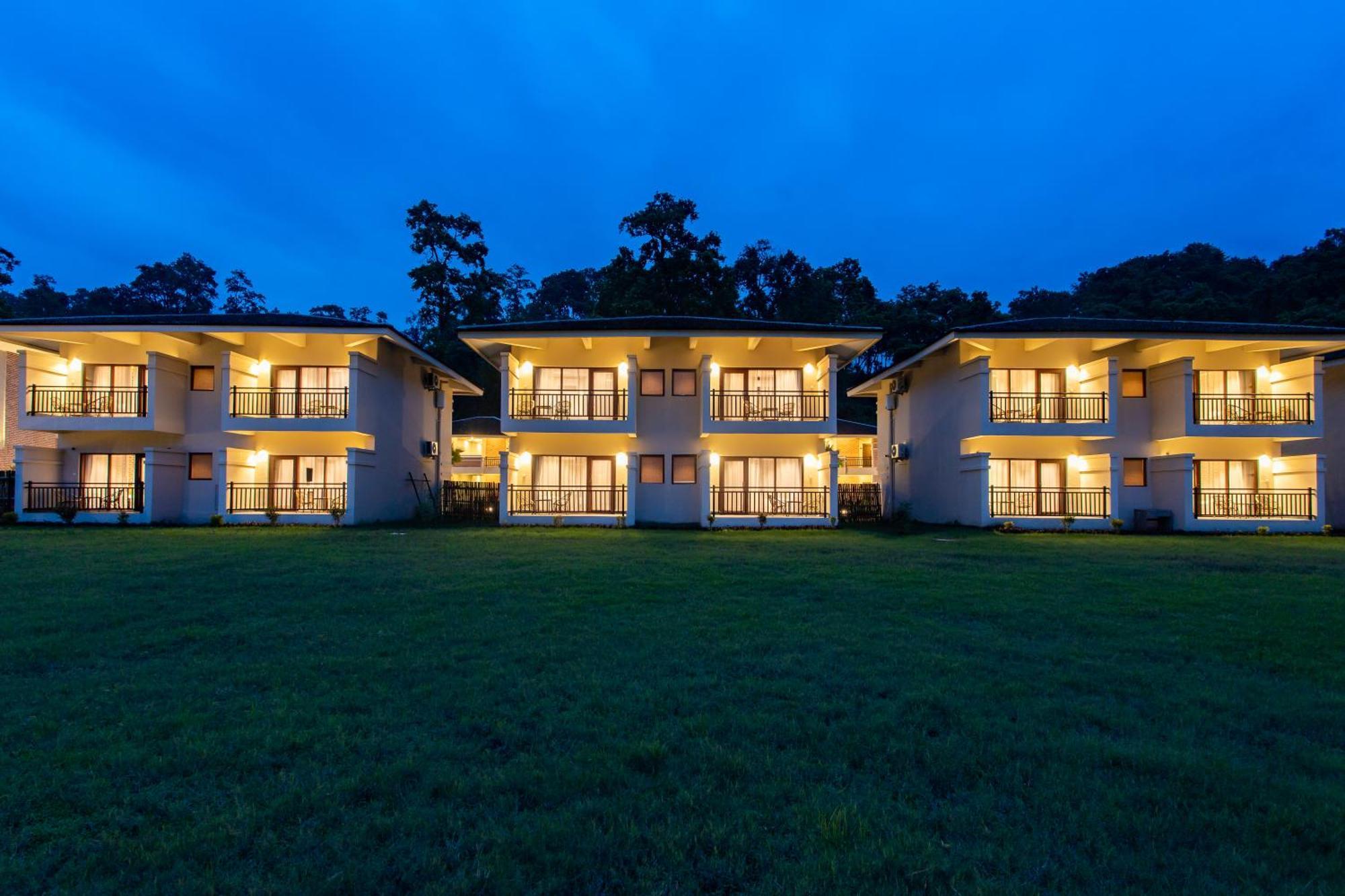 Regenta Resort & Spa By Riverside, Chitwan Zewnętrze zdjęcie